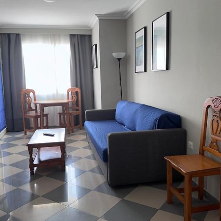 Apartamentos Nina De Oro Торремолинос Экстерьер фото