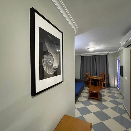 Apartamentos Nina De Oro Торремолинос Экстерьер фото