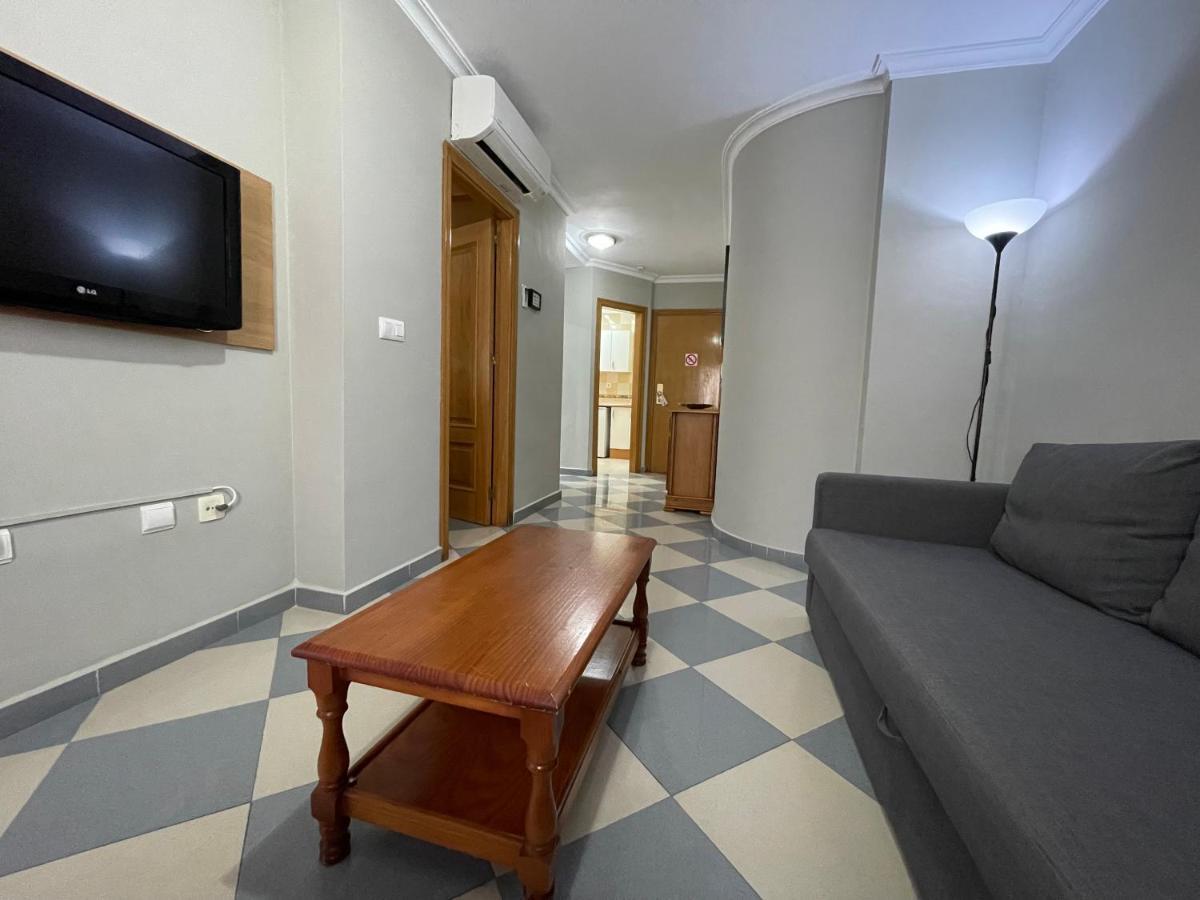 Apartamentos Nina De Oro Торремолинос Экстерьер фото
