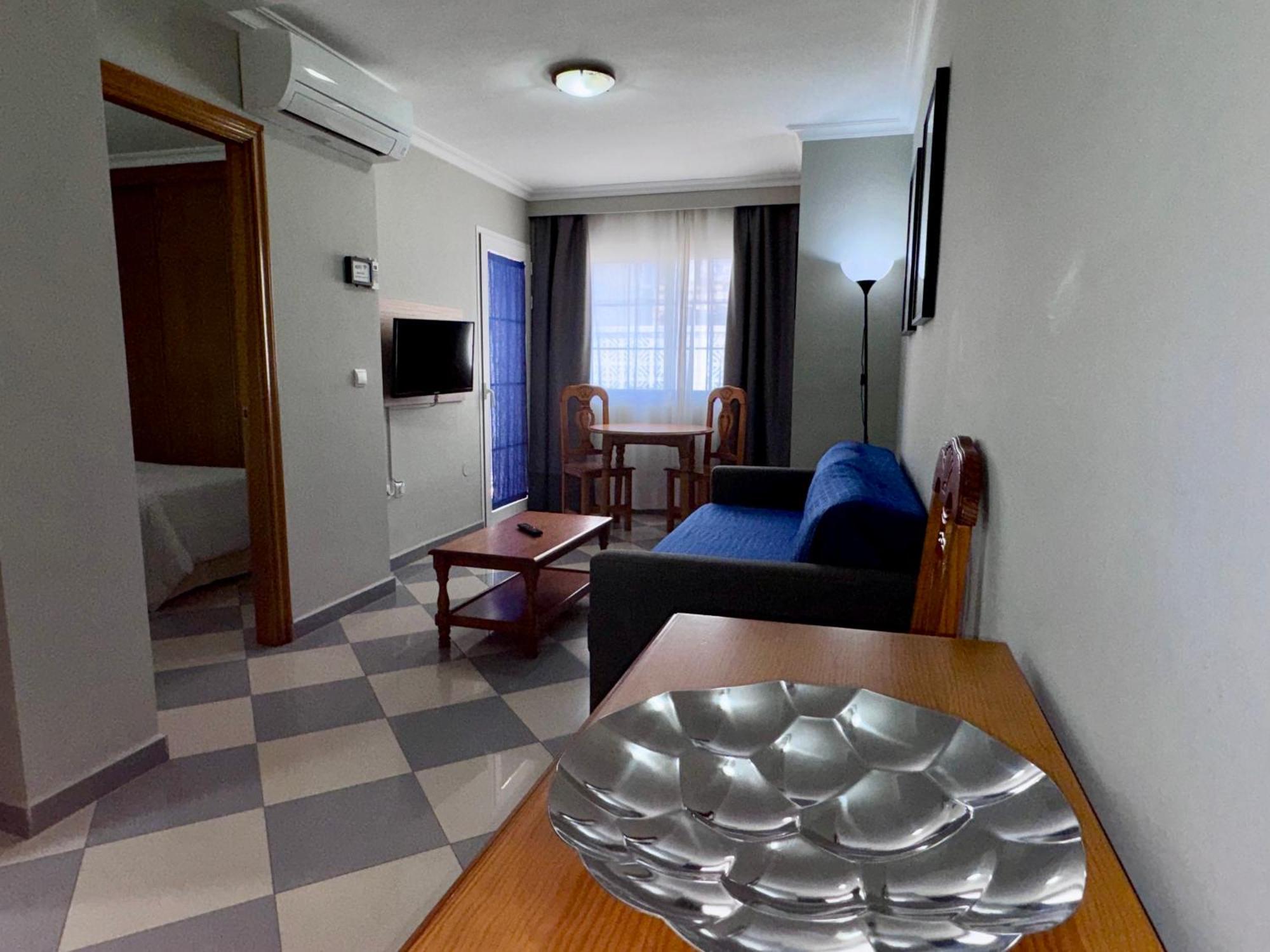 Apartamentos Nina De Oro Торремолинос Экстерьер фото