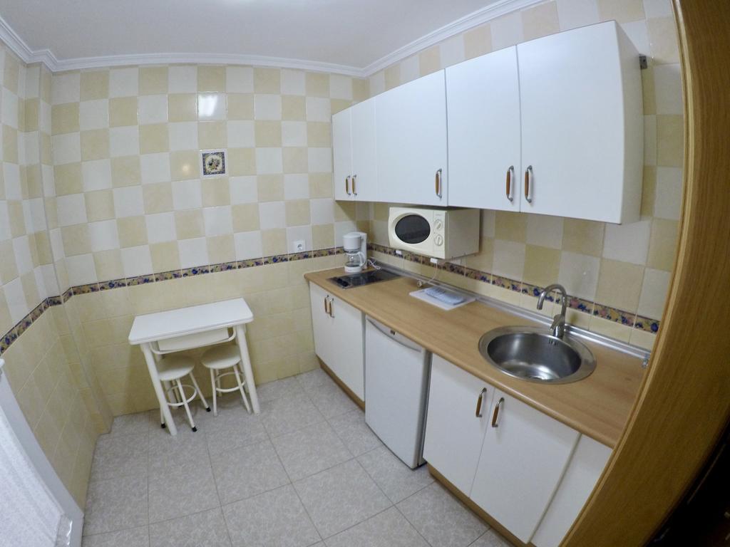 Apartamentos Nina De Oro Торремолинос Экстерьер фото