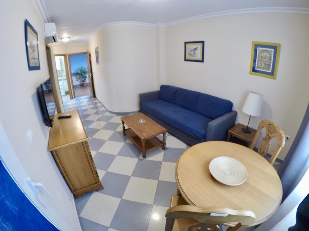 Apartamentos Nina De Oro Торремолинос Экстерьер фото